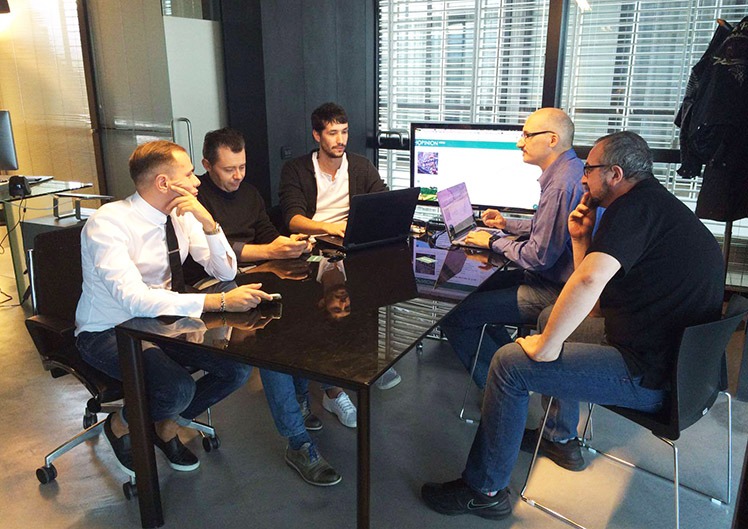 Hopinion - Social Network dei sondaggi geolocalizzati per ricerche di mercato e rilevazione delle opinioni